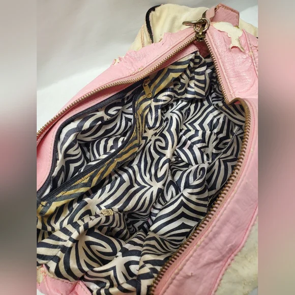 ‼️Buy Now Today 9/9 Only‼️Rare Paul's Botique Barbie Pink and Cream Satchel - Picture 2 of 3